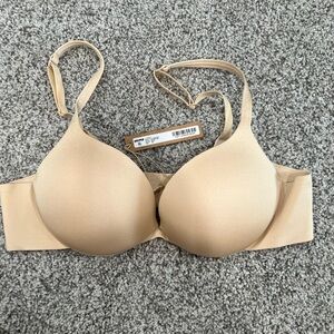 NWT Skims Ultimate Push Up Plunge Bra - 36A
